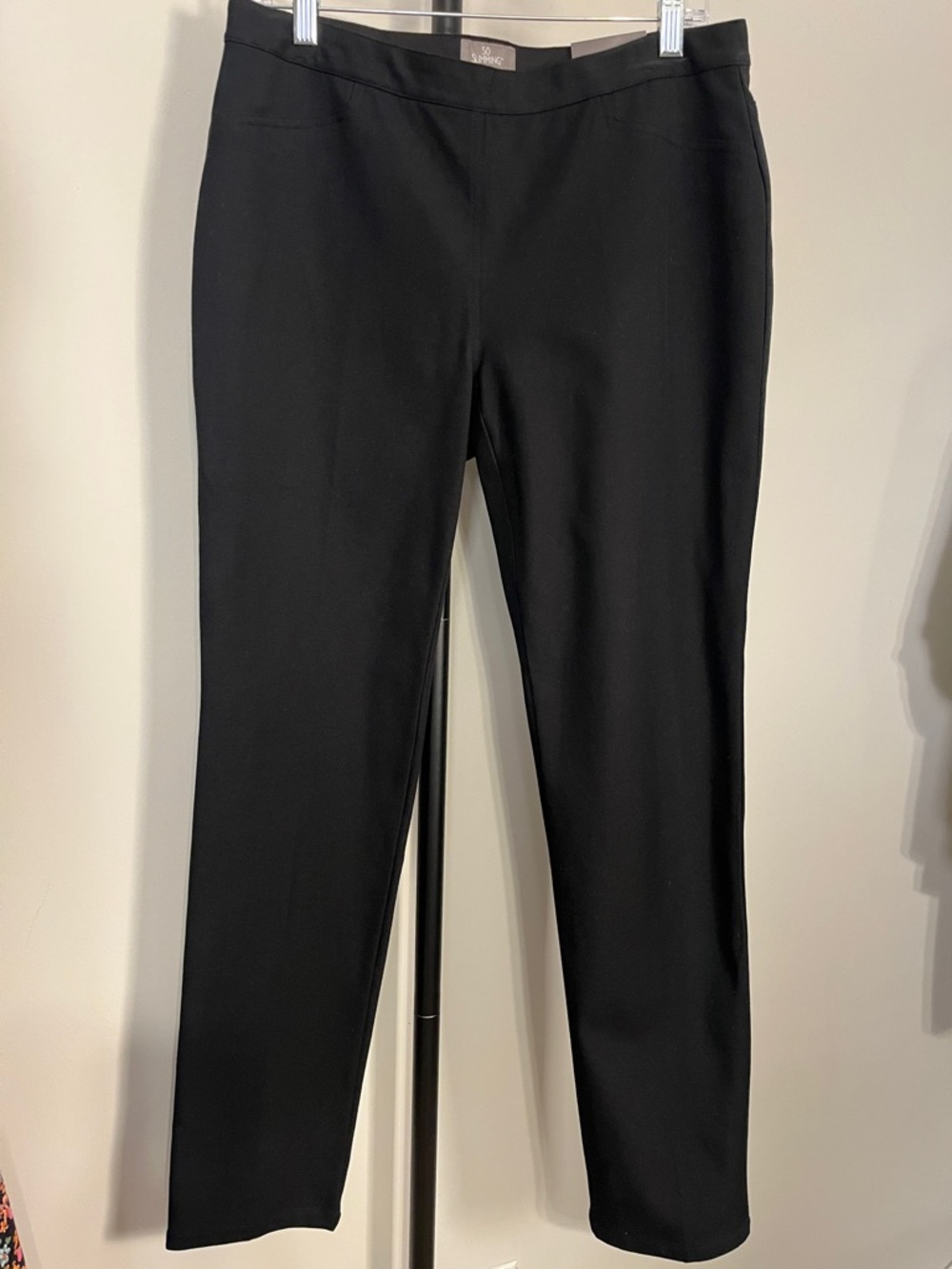 NWT Chico's Black So Slimming Getaway Slim-Leg Pants 0.5 US Size 6